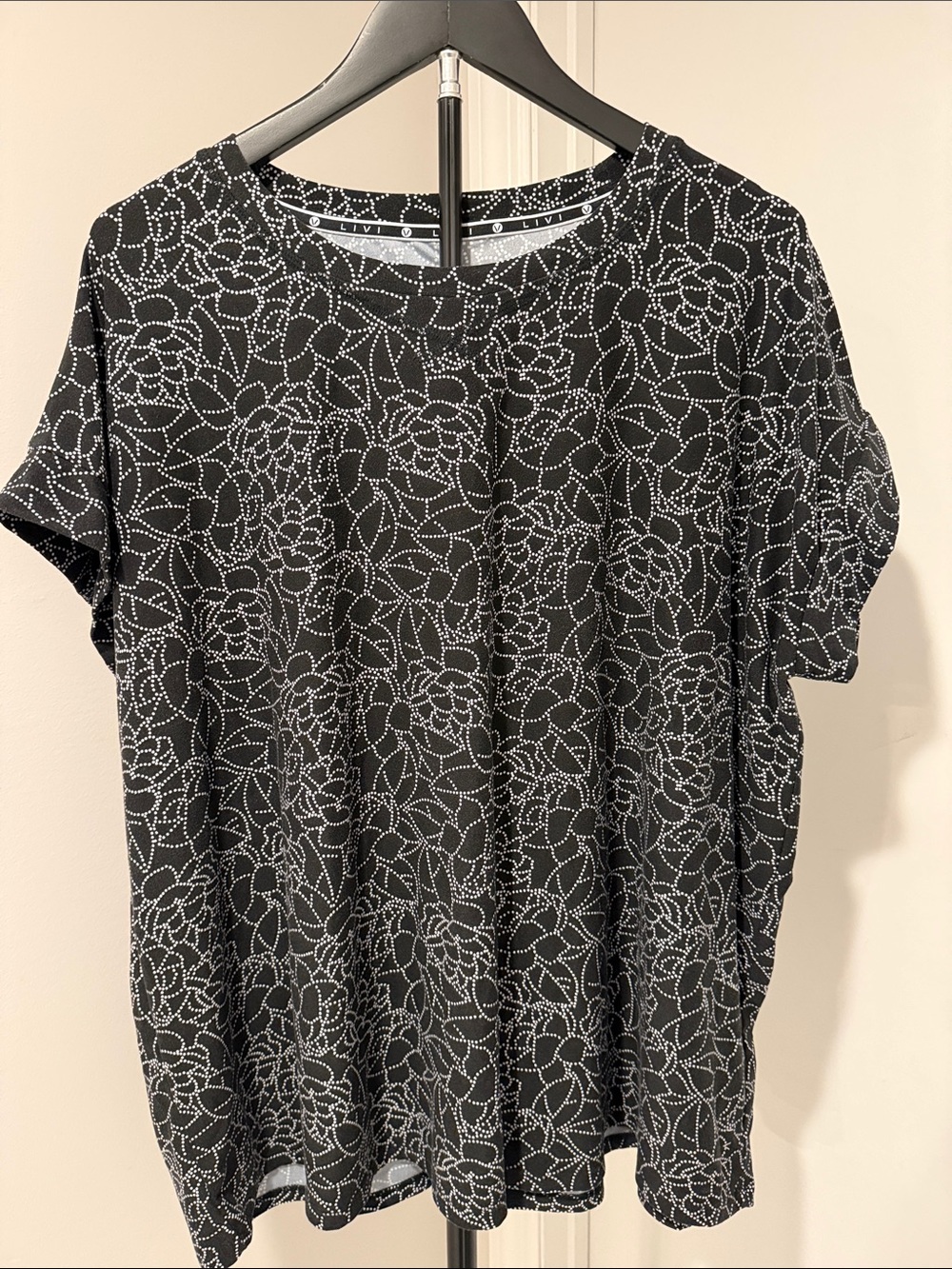 Lane Bryant Black Short-Sleeve Tee with White Floral Dot Outline